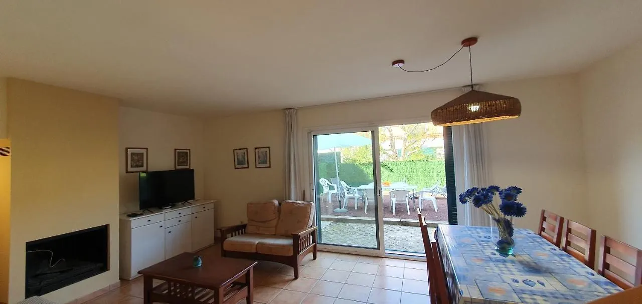 Holiday home Casa Mas Pinell 93 Villa Torroella De Montgri